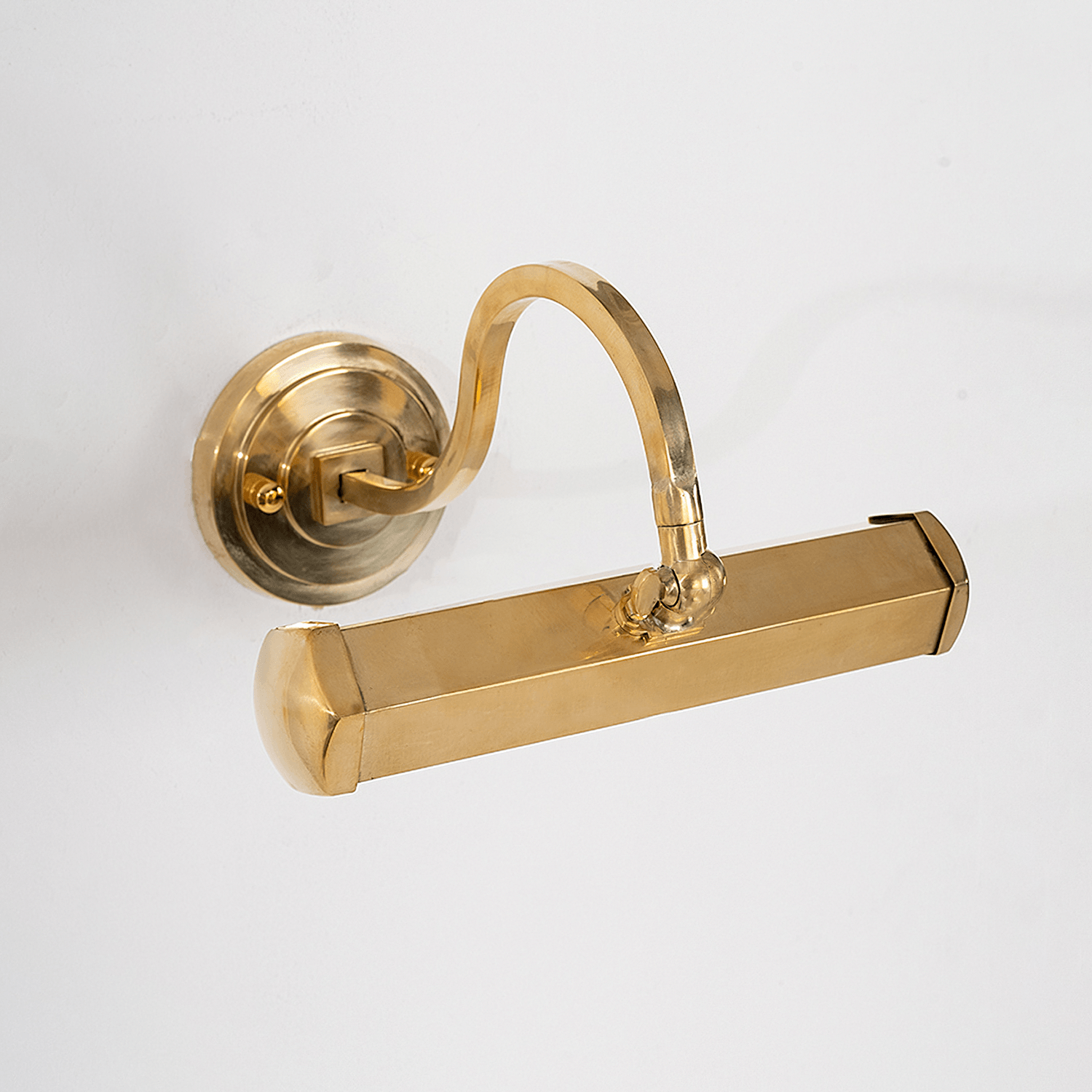 Adjustable Metal Disc Wall Light / ∅ 13″x H 5.9″ / Dia 33cm x H 15cm / Chrome
