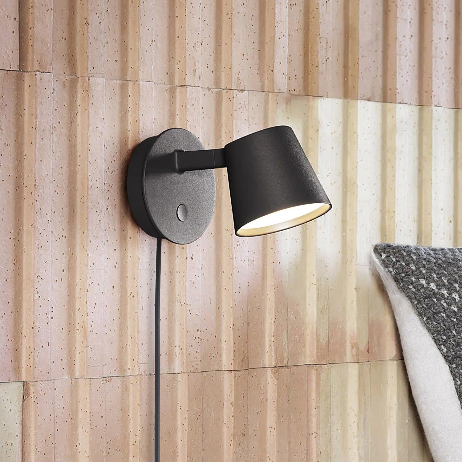 Compact Adjustable Plug-In LED Wall Light / L 6.3″ X H 3.7″ / L 16cm X H 9.5cm / Black / UK Plug