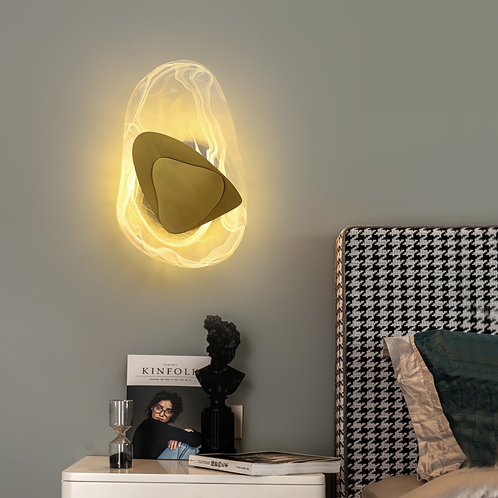 Modern Translucent Glass LED Wall Light / ∅ 7.9″ x H 12.2″ / Dia 20cm x H 31cm / Copper / Warm Light