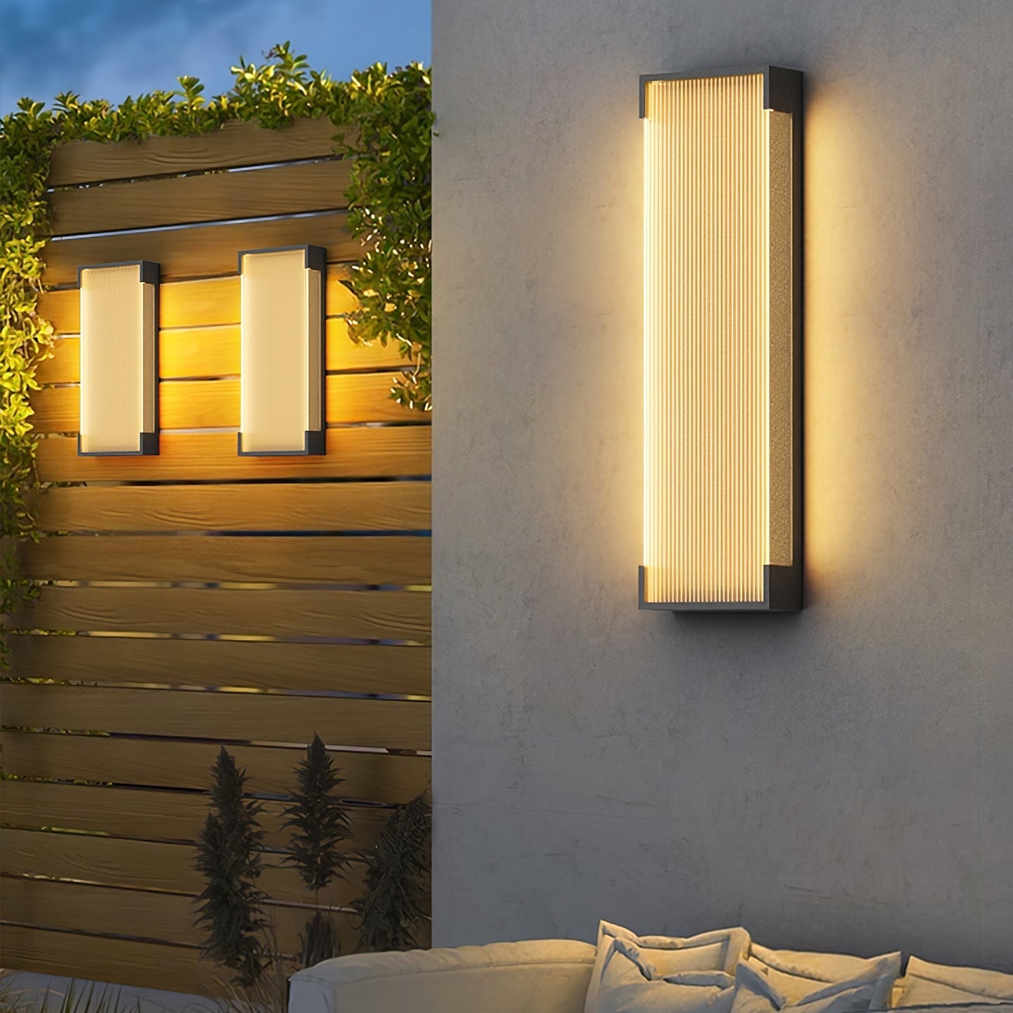 Ribbed Black LED Outdoor Wall Light / L 6.3″ x H 13.8″ x Depth 4.7″ / Warm Light / Single
